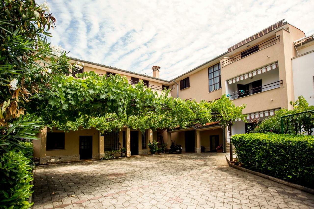 Apartment Matteo 罗维尼 外观 照片